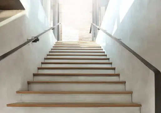 Escaleras de microcemento en Valencia